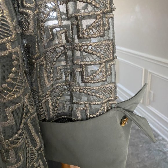 VINTAGE " UNIQUE COUTURE" LADIES EMBROIDERED LONG JACKET/CARDIGAN - Picture 4 of 5